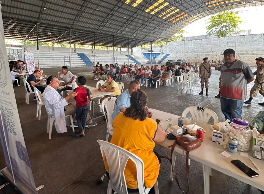 Jornada médica Santa Lucía Cotzumalguapa
